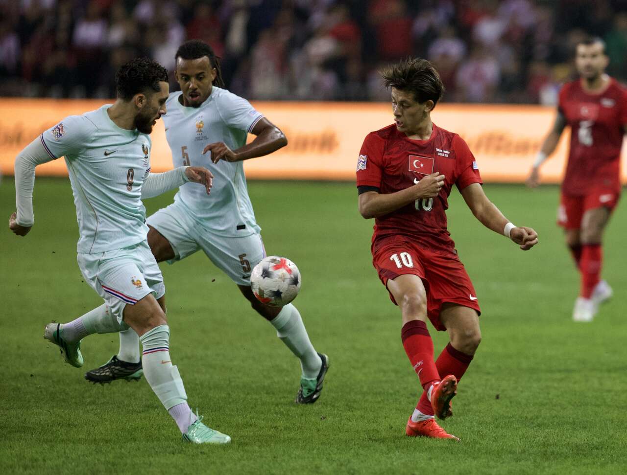 Dursun Özbek Montella'ya ne kadar teşekkür etse az: 60 M.€'luk zarardan kurtardı 14