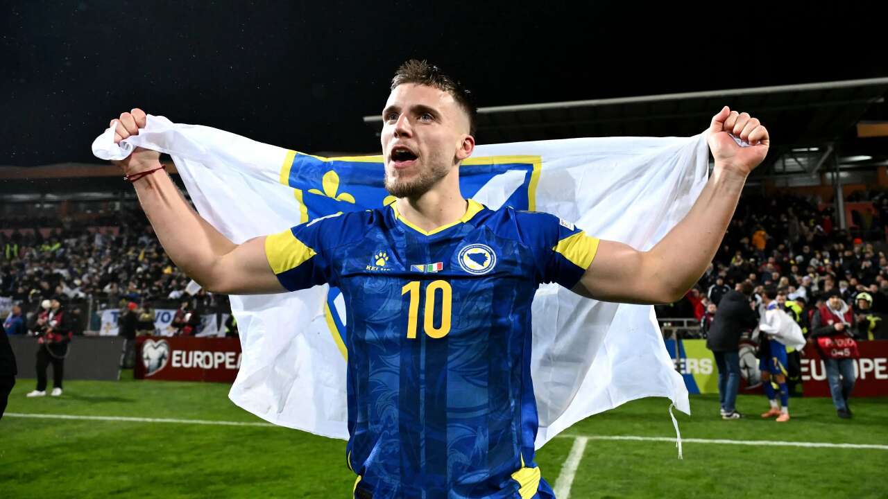 Dursun Özbek Ake ve Mimovic'in korkulu rüyasına Galatasaray forması giydirecek 3