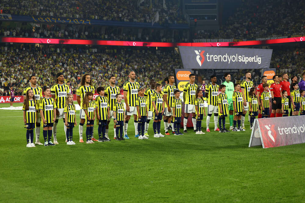 Aziz Yıldırım Noa Lang ve Eljif Elmas'ın hocasıyla görüşmelere başladı: 15 milyon euro maaşı var 6