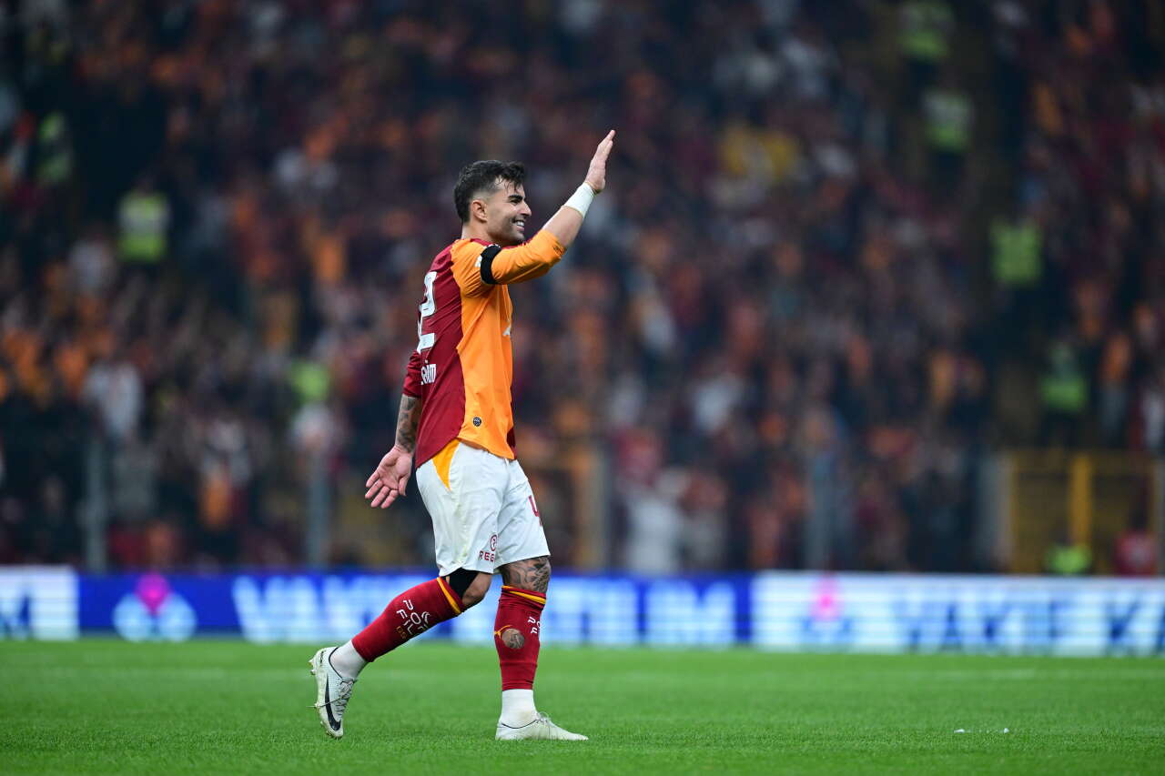 3-1'in ardından Galatasaray'da 5 ayrılık! Okan Buruk Dursun Özbek'in eline listeyi verdi: Almancıların hepsini gönderin 7