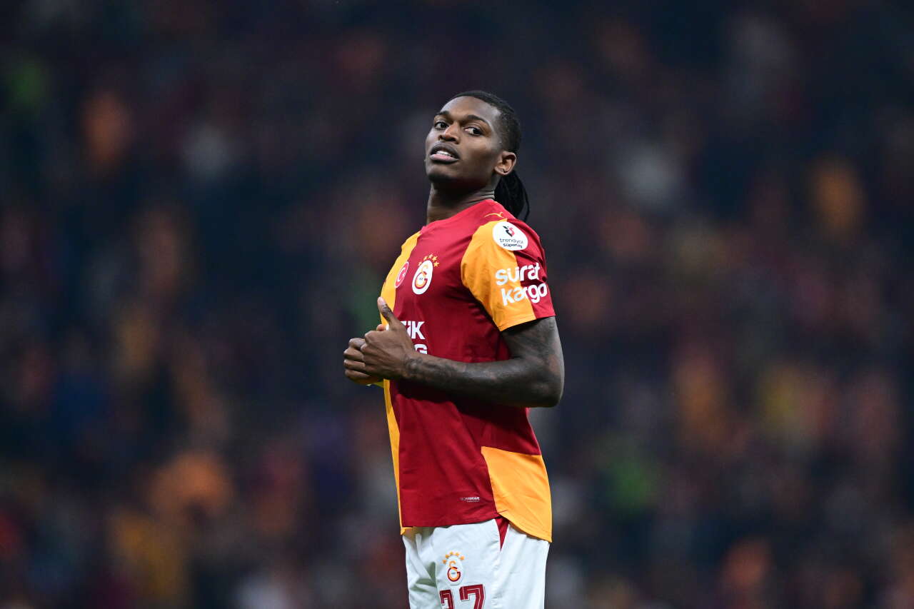 3-1'in ardından Galatasaray'da 5 ayrılık! Okan Buruk Dursun Özbek'in eline listeyi verdi: Almancıların hepsini gönderin 5