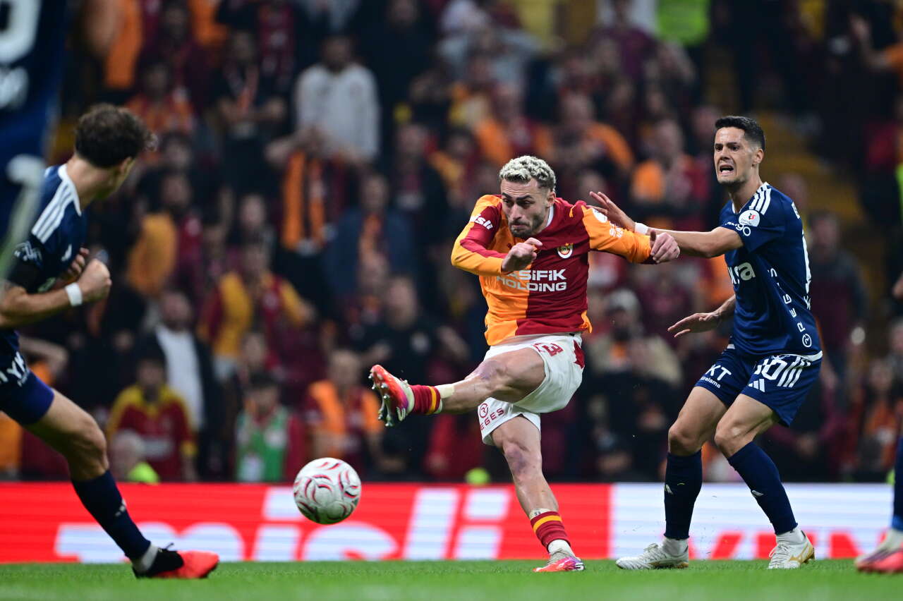 Galatasaray'ı kendi keyfi için uçuruma sürükledi! Okan Buruk duyunca tesisleri bastı: Yasak yasak yasak 2