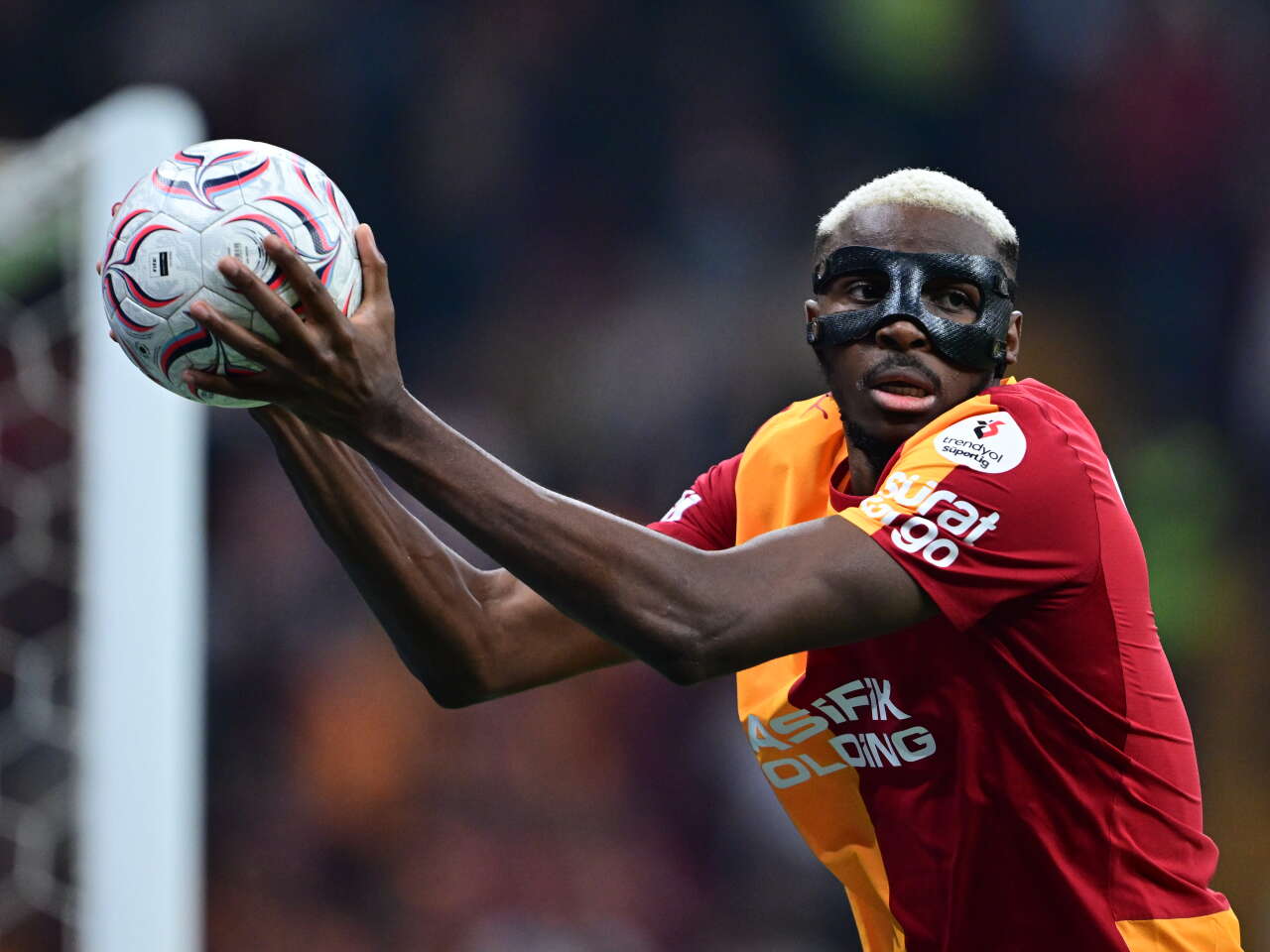 Galatasaray'da 48 milyon euro 1 ayda buhar oldu! Dursun Özbek 2 yıldızı transfer ettiği için çok pişman: Hiçbir şey göremedik 9