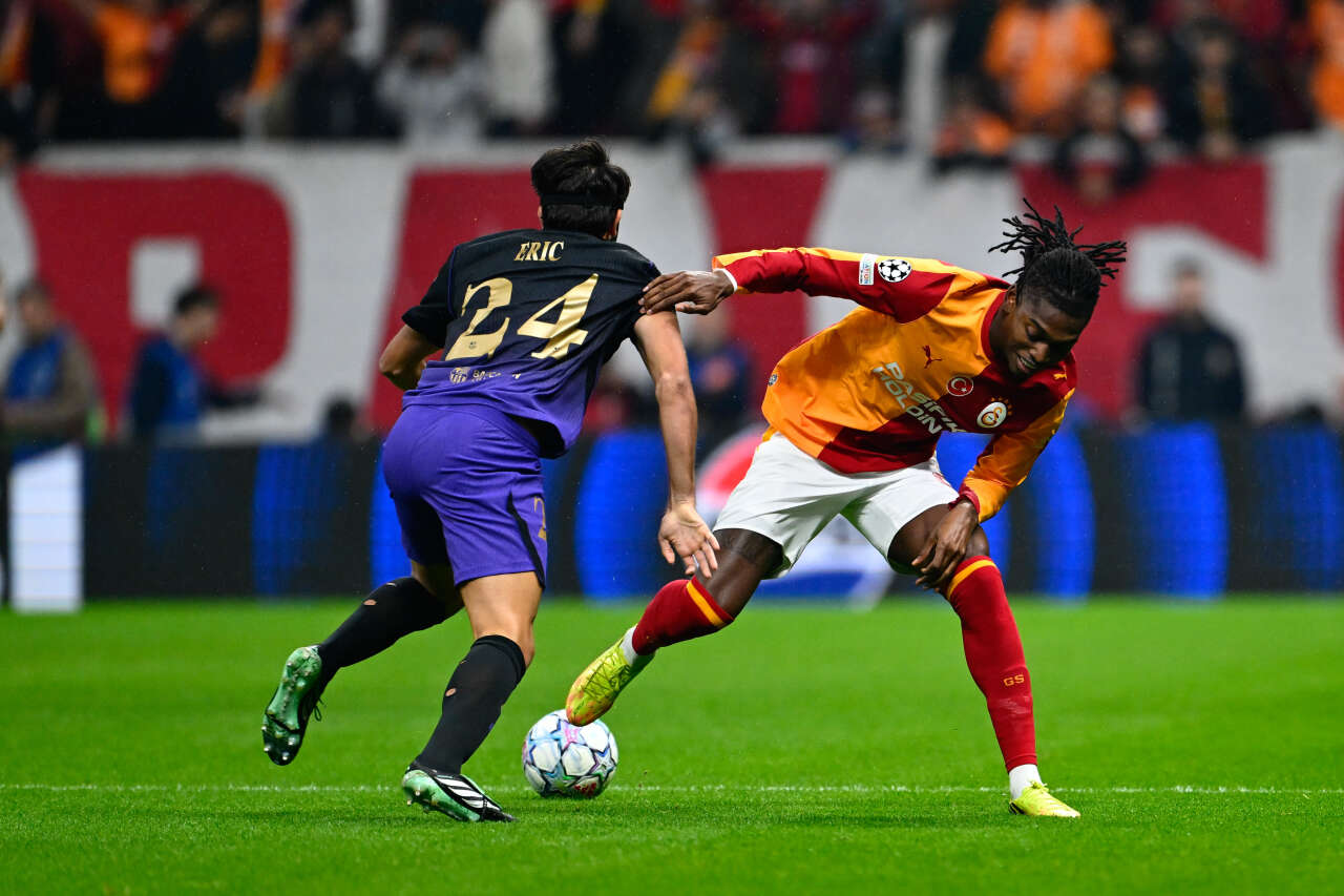 Galatasaray'da ortalık karıştı! Okan Buruk'u bıraktılar Dursun Özbek'i bombaladılar: Bu mağlubiyet senin yüzünden 5
