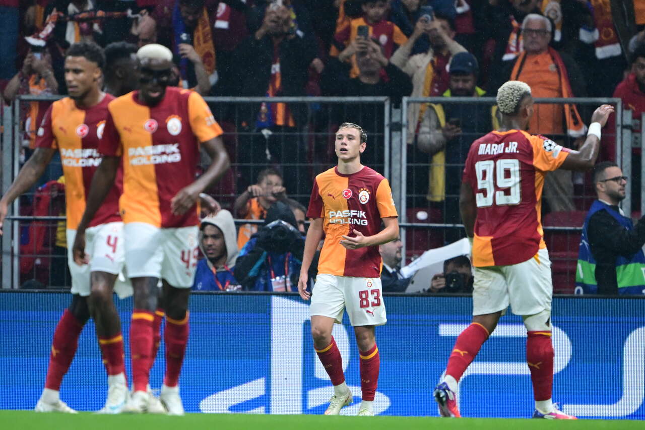 Galatasaray'da iki yıldız ortadan kayboldu! Dursun Özbek ant içti: Bunun sadakat primini ortadan kaldıracağım 6