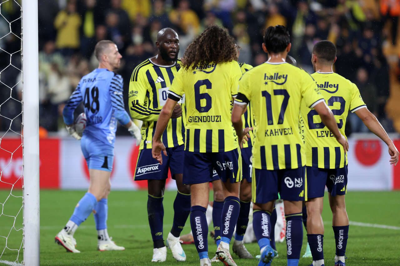 İsmail Kartal'ı istemeyen 6 futbolcu belli oldu: Ülkesinde yuhalanan adam gelip burada bandaj fırlatıyor 13