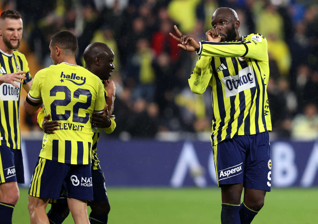 İsmail Kartal'ı istemeyen 6 futbolcu belli oldu: Ülkesinde yuhalanan adam gelip burada bandaj fırlatıyor 7