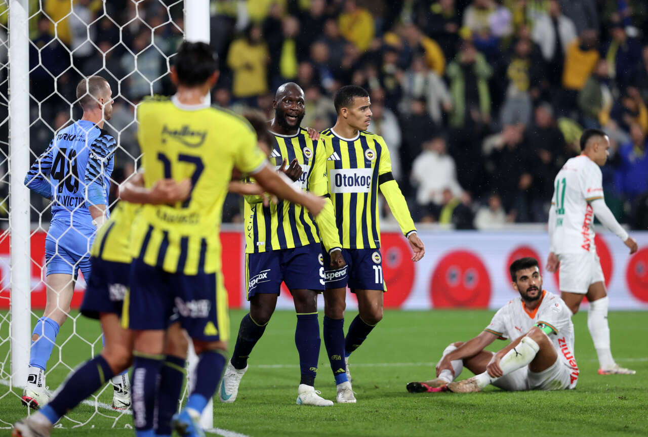 İsmail Kartal'ı istemeyen 6 futbolcu belli oldu: Ülkesinde yuhalanan adam gelip burada bandaj fırlatıyor 4
