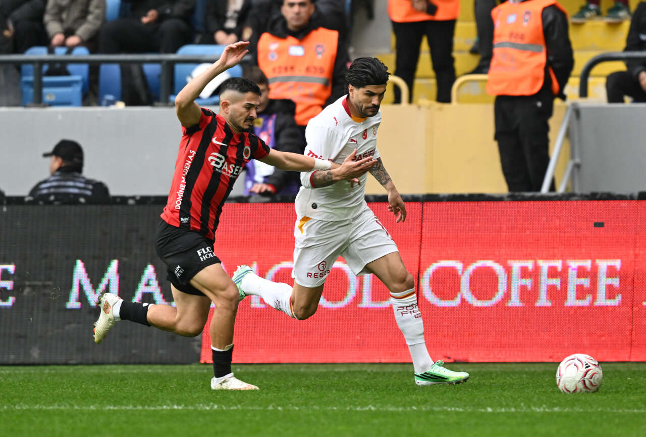 Dursun Özbek görünce kahroldu! Galatasaray'ın 103 milyon euroluk 4 yıldızını tek başına silip attı 5