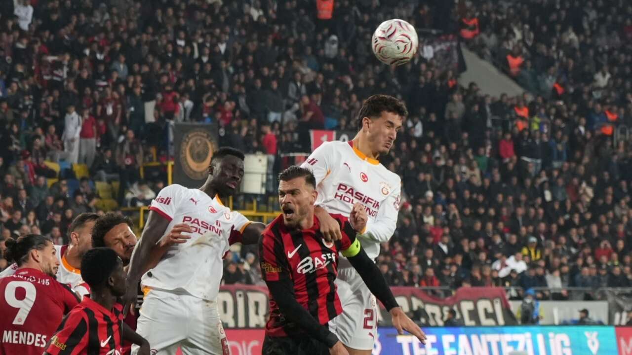 Galatasaray'da 10 milyon Euro'luk yıldızın canını sıkacak iddia! Ara transfer döneminde... 3