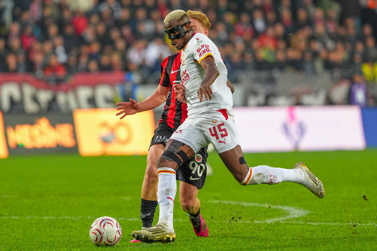 Dursun Özbek'i istifaya götürecek skandal: 22 maçta 7 gol atan forveti kadroya yazmamışlar 2