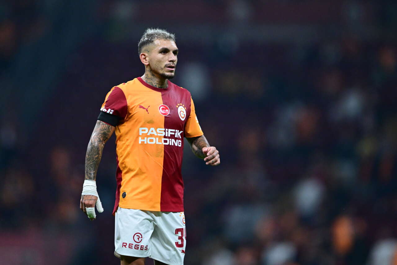 Galatasaray'da 184 maçta 11 gol 15 asist yapmıştı: Dursun Özbek'in elindeki yıldızı almaya ant içti 6