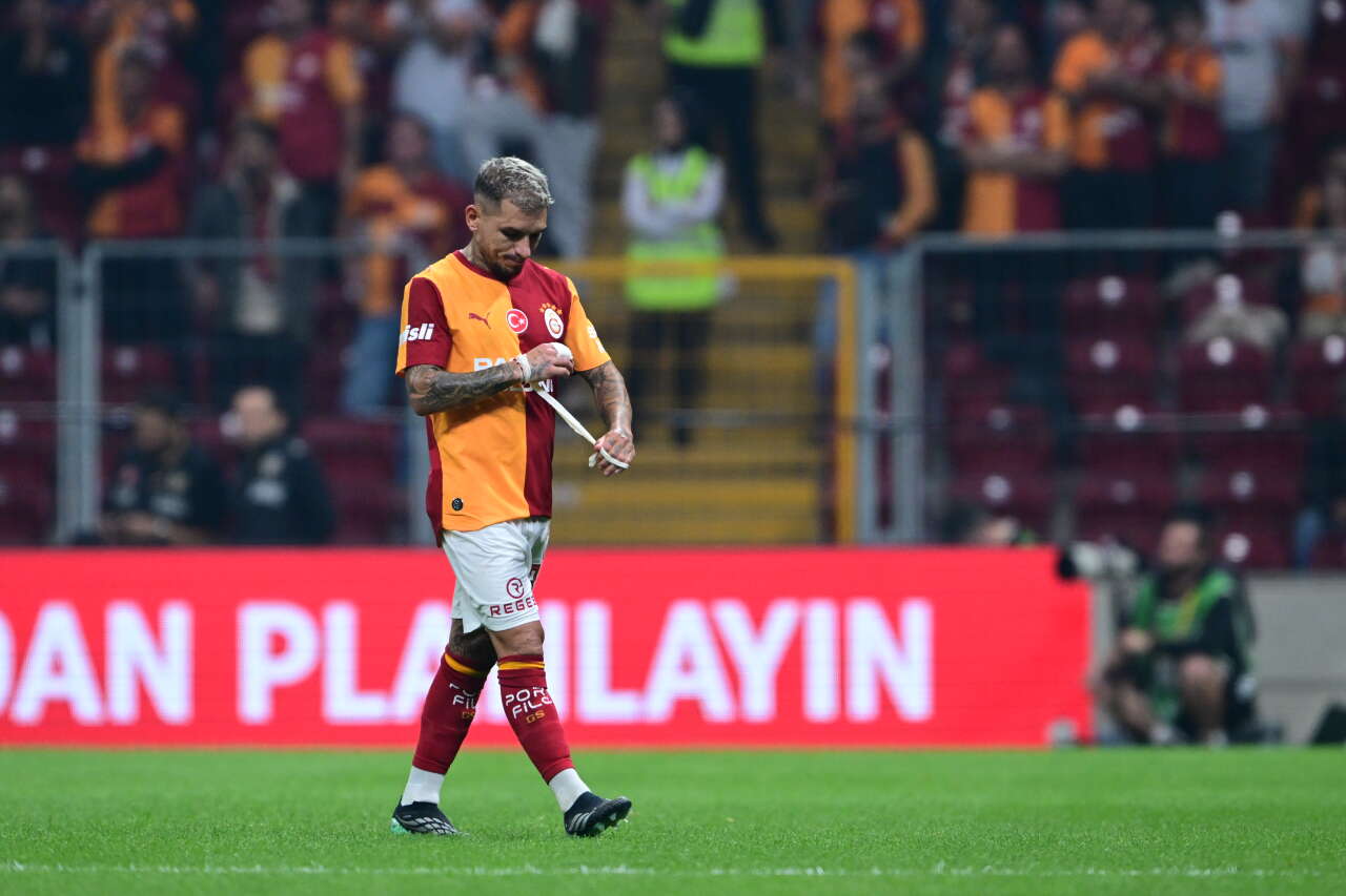 Galatasaray'da 184 maçta 11 gol 15 asist yapmıştı: Dursun Özbek'in elindeki yıldızı almaya ant içti 2