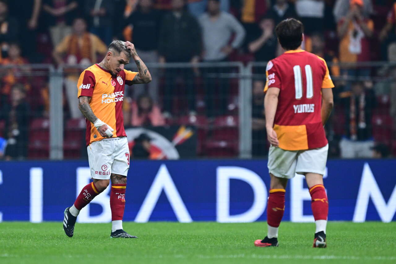 Galatasaray'da 184 maçta 11 gol 15 asist yapmıştı: Dursun Özbek'in elindeki yıldızı almaya ant içti 5