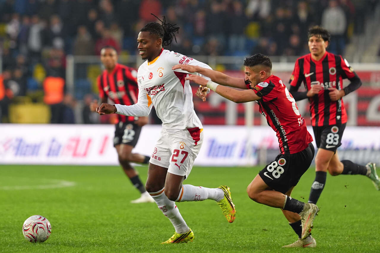 Galatasaray 68 milyon euroluk iki yıldızın son durumunu açıkladı: 1,5 ay sonra sahalara döndü 3