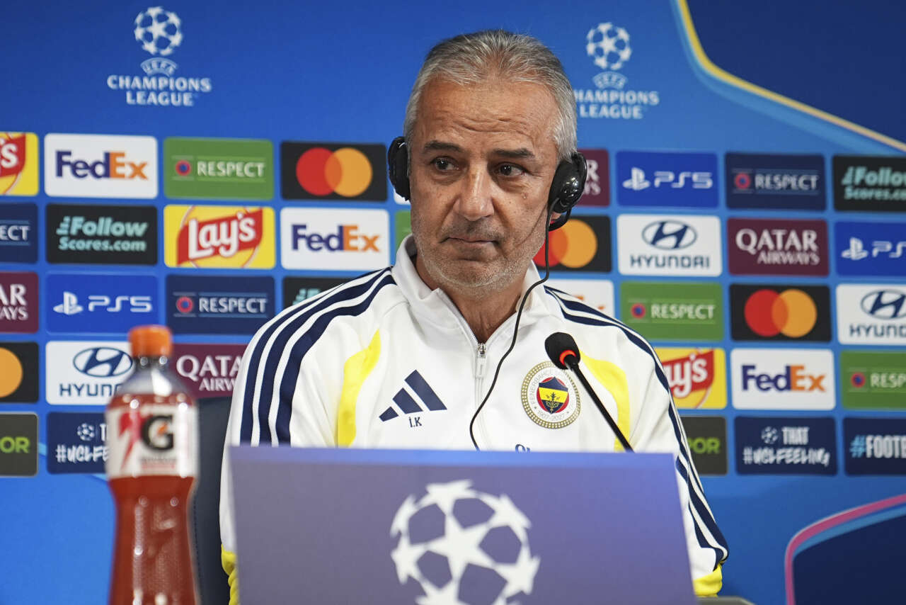 Aziz Yıldırım'a Aykut Kocaman'dan Fenerbahçe'yi şampiyon yapacak kadro: Merak etme başkan krizi çözeriz 12