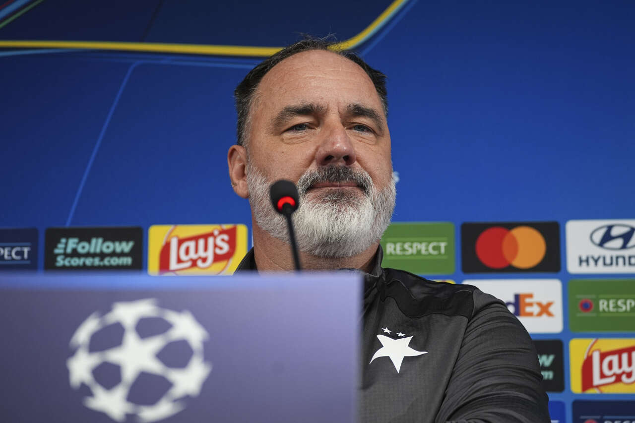 Fenerbahçe-Slavia Prag maçı öncesi kriz! İsmail Kartal'ın bütün planları bozuldu: Yıldız futbolcu kadro dışı bırakıldı 6