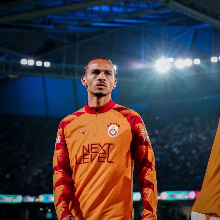 Fenerbahçe'de Aziz Yıldırım krizi 5 dakikada çözdü: Okan Buruk 1,5 yıldır kaosta 10