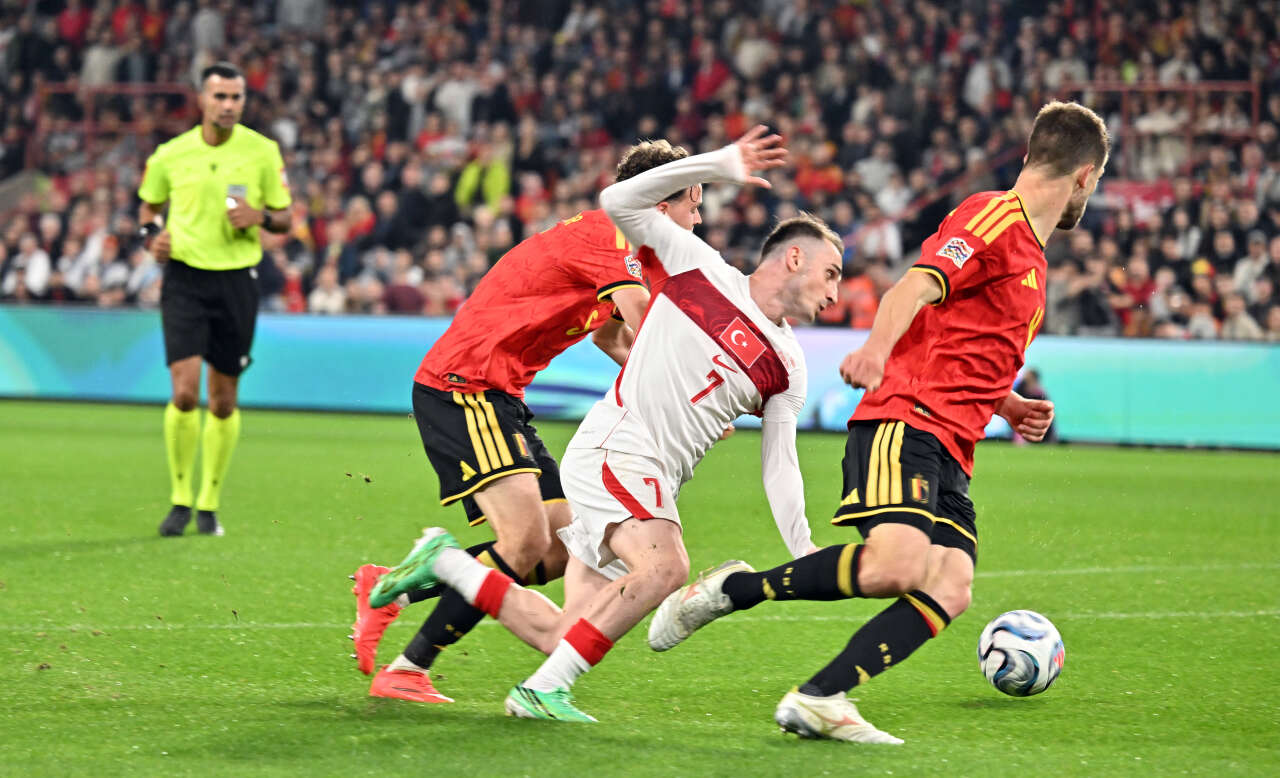 3-0'ın ardından en acı itiraf: 3 yıldız hariç 20 futbolcu A Ligi topçusu değil 4