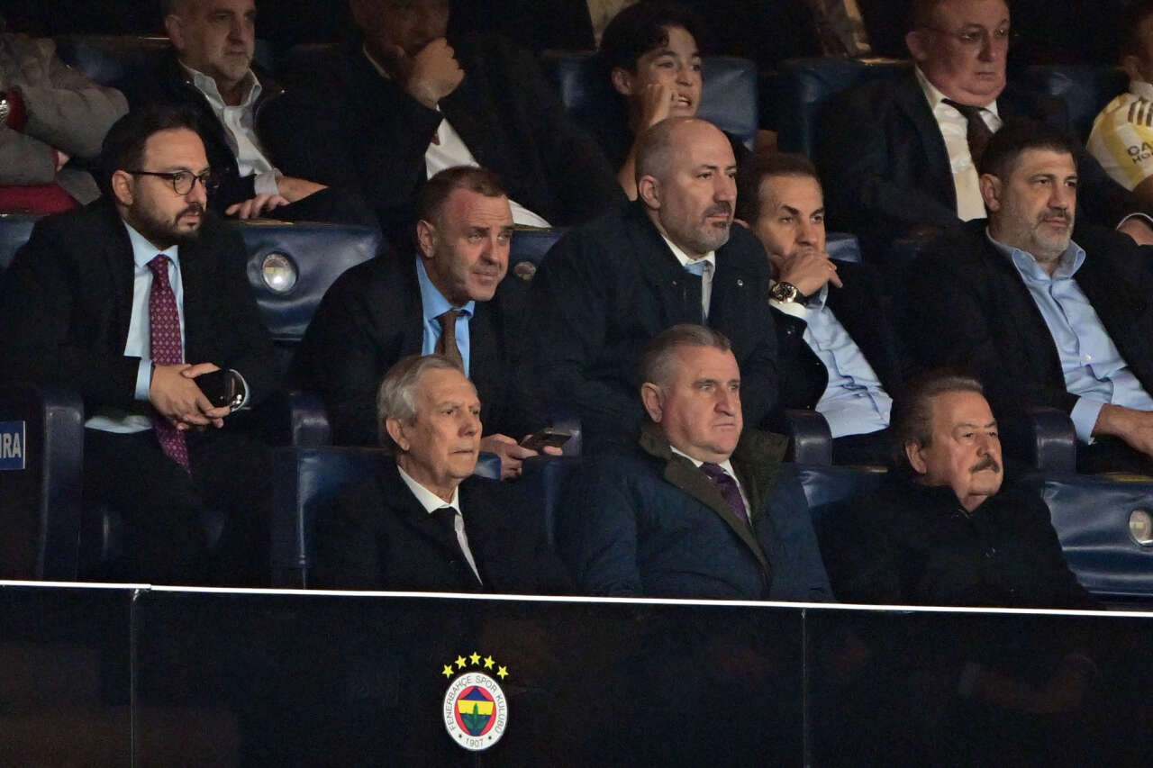 Fenerbahçe'de Aziz Yıldırım'ın 'B' planı deşifre oldu: İsmail Kartal'ın yerine bir değil iki teknik direktör birden 4