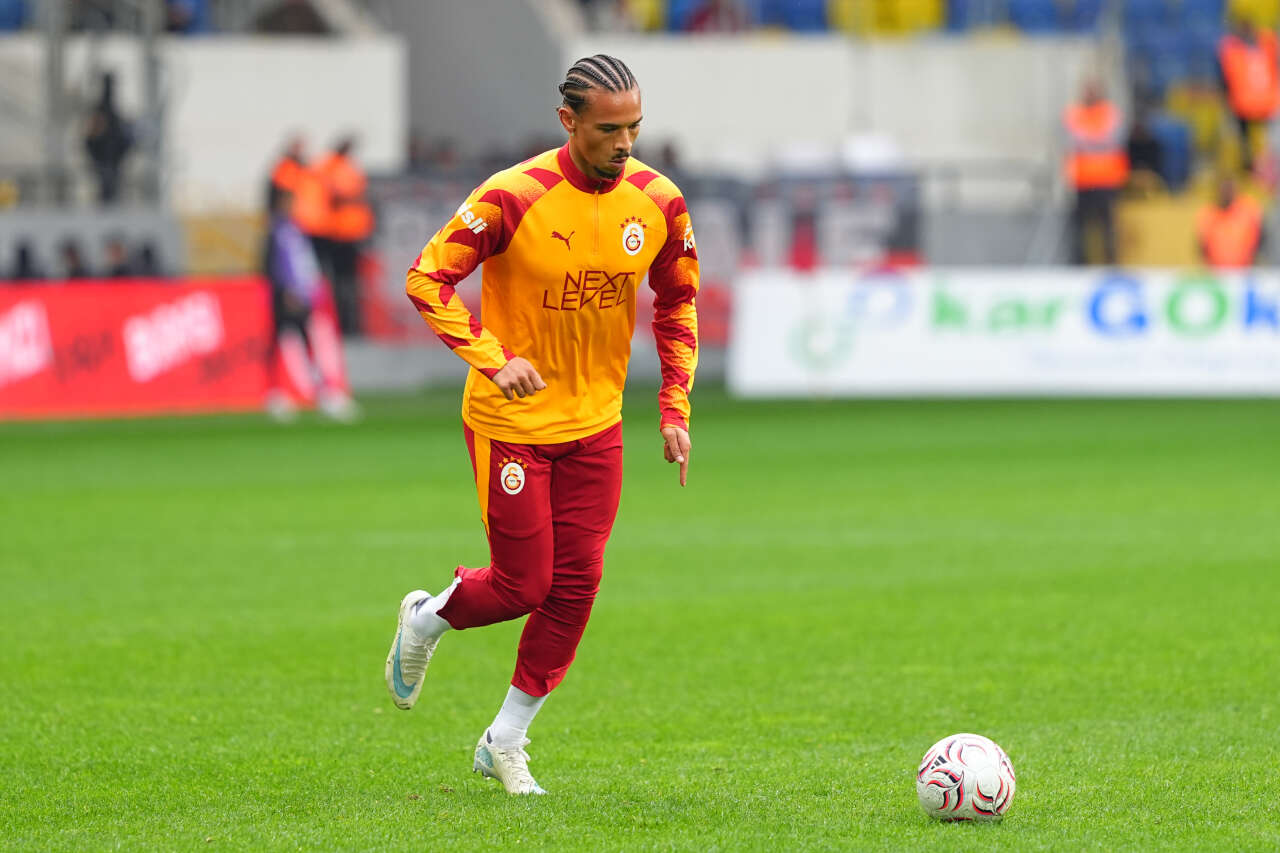 Dursun Özbek'ten 11 maçta 0 gol 0 asist yapan yıldıza son şans: Ya oynarsın ya da eşyalarını toplarsın 8