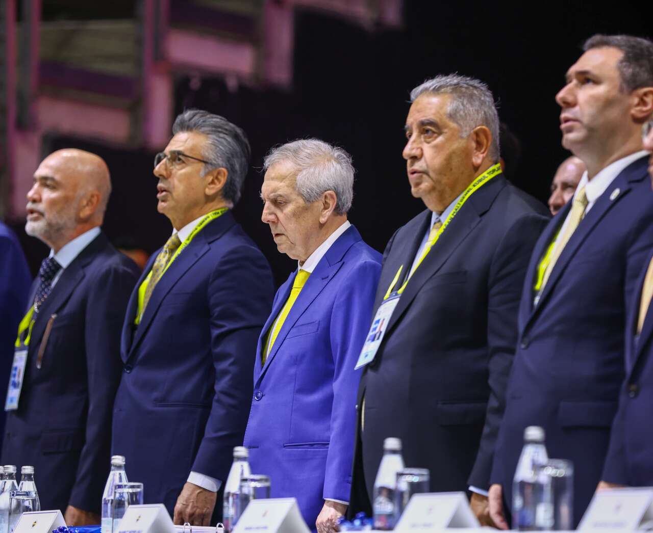 Aziz Yıldırım 85 milyon euroluk iki yıldızı küstürdü: İsmail Kartal Samandıra'daki ateşi söndürmeye çalışıyor 8