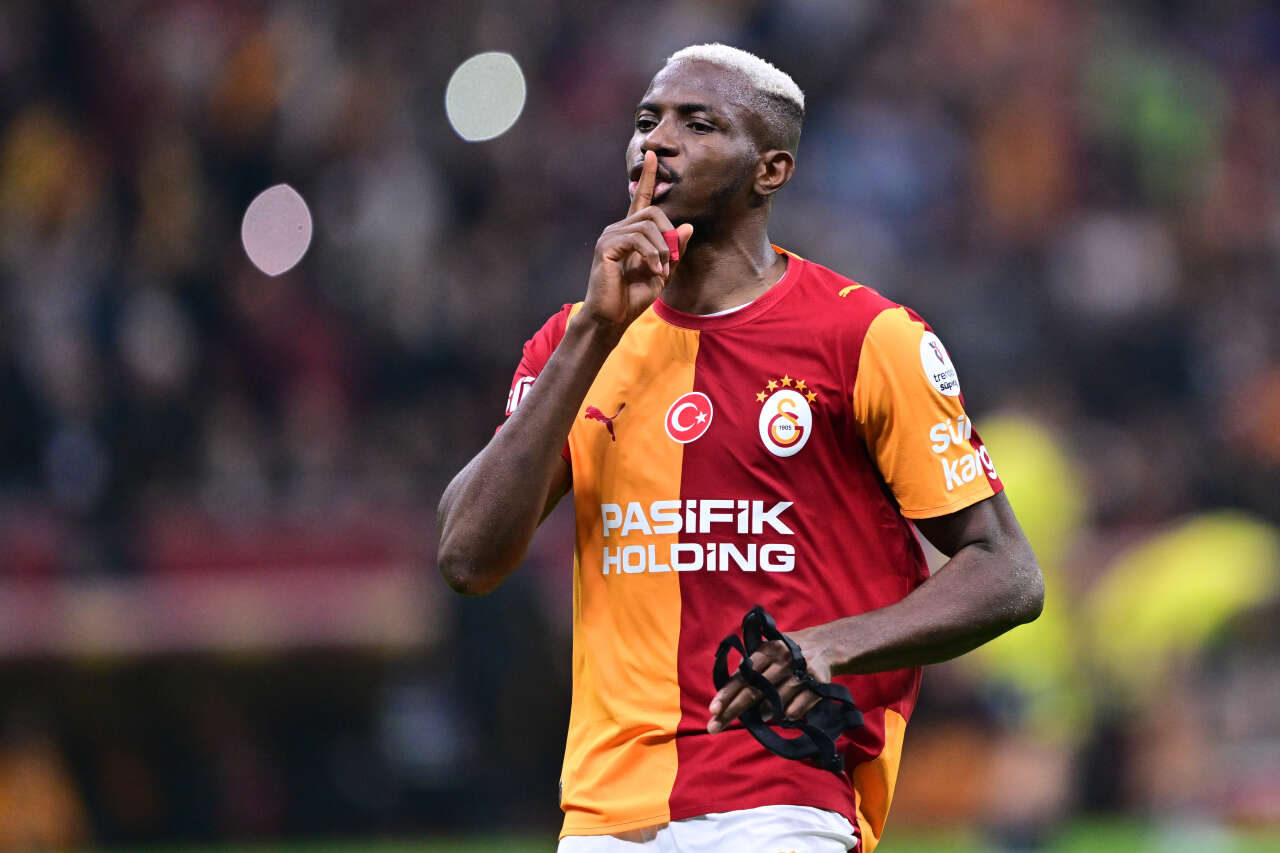 Galatasaray'da Victor Osimhen attı İsmail Kartal titremeye başladı: Sosyal medyada herkes bu görüntüyü konuşuyor! 15