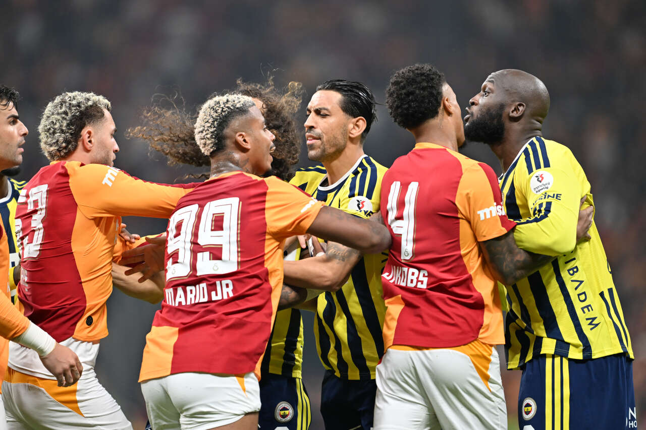 Dursun Özbek Okan Buruk'un başını yaktı: Galatasaray'da 55 milyon euroluk kriz, iki yıldız her şeyi mahvedecek 48