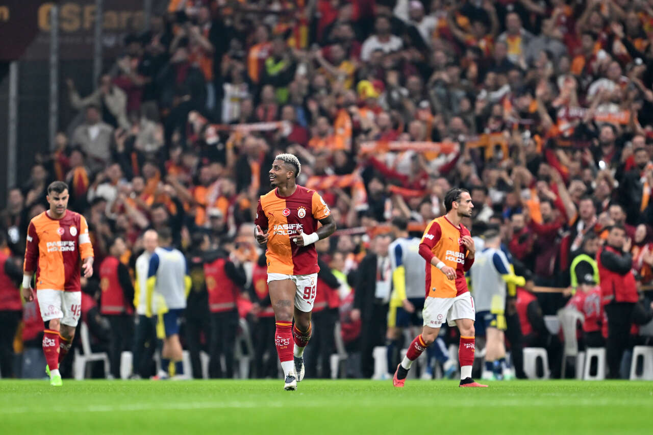 Dursun Özbek Okan Buruk'un başını yaktı: Galatasaray'da 55 milyon euroluk kriz, iki yıldız her şeyi mahvedecek 7