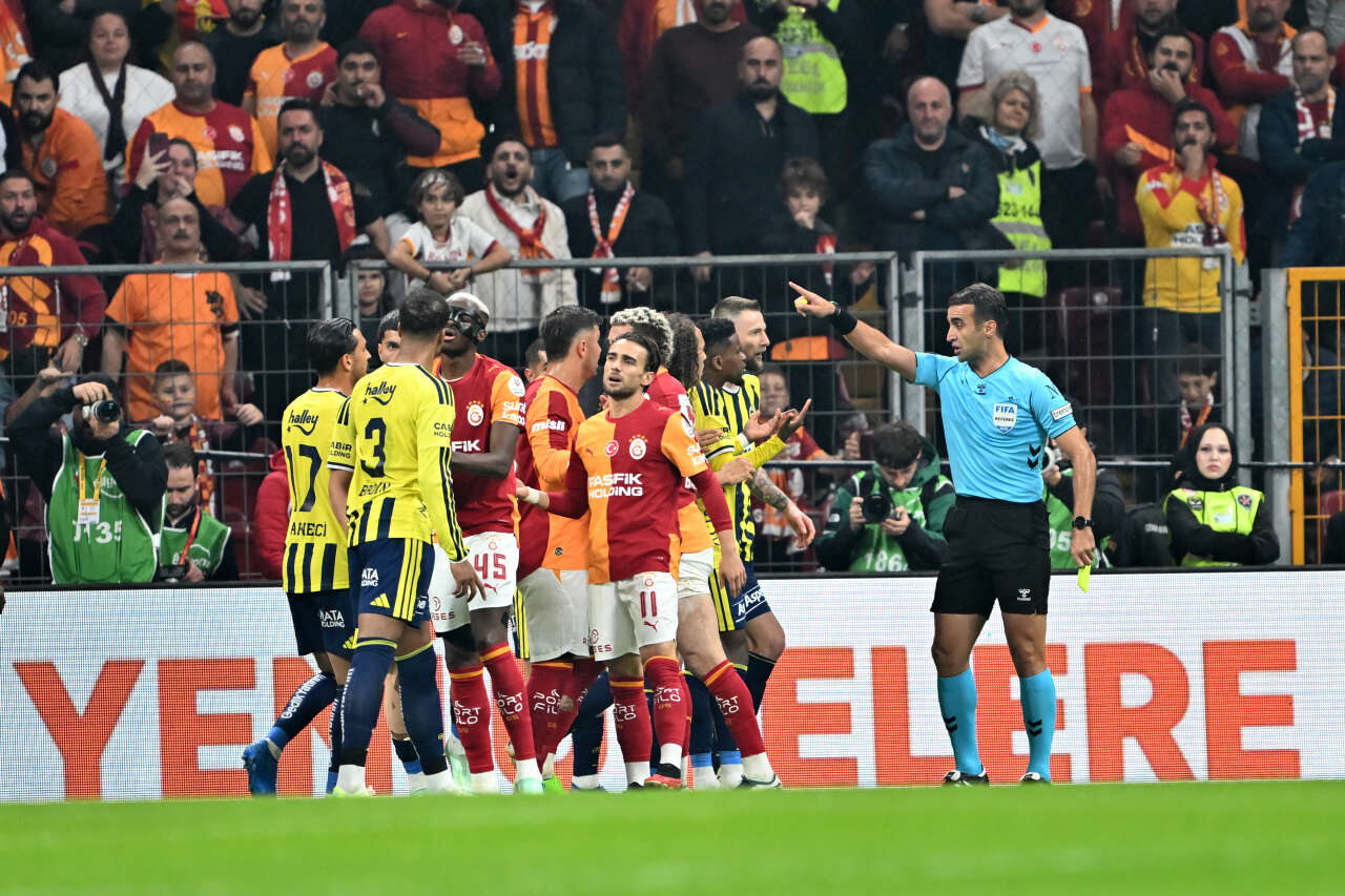 Aziz Yıldırım İsmail Kartal'ın istifasını bekliyor: Elindeki yıldızları mundar ettin, senin kurtarıcın Mert Hakan Yandaş mı? 7