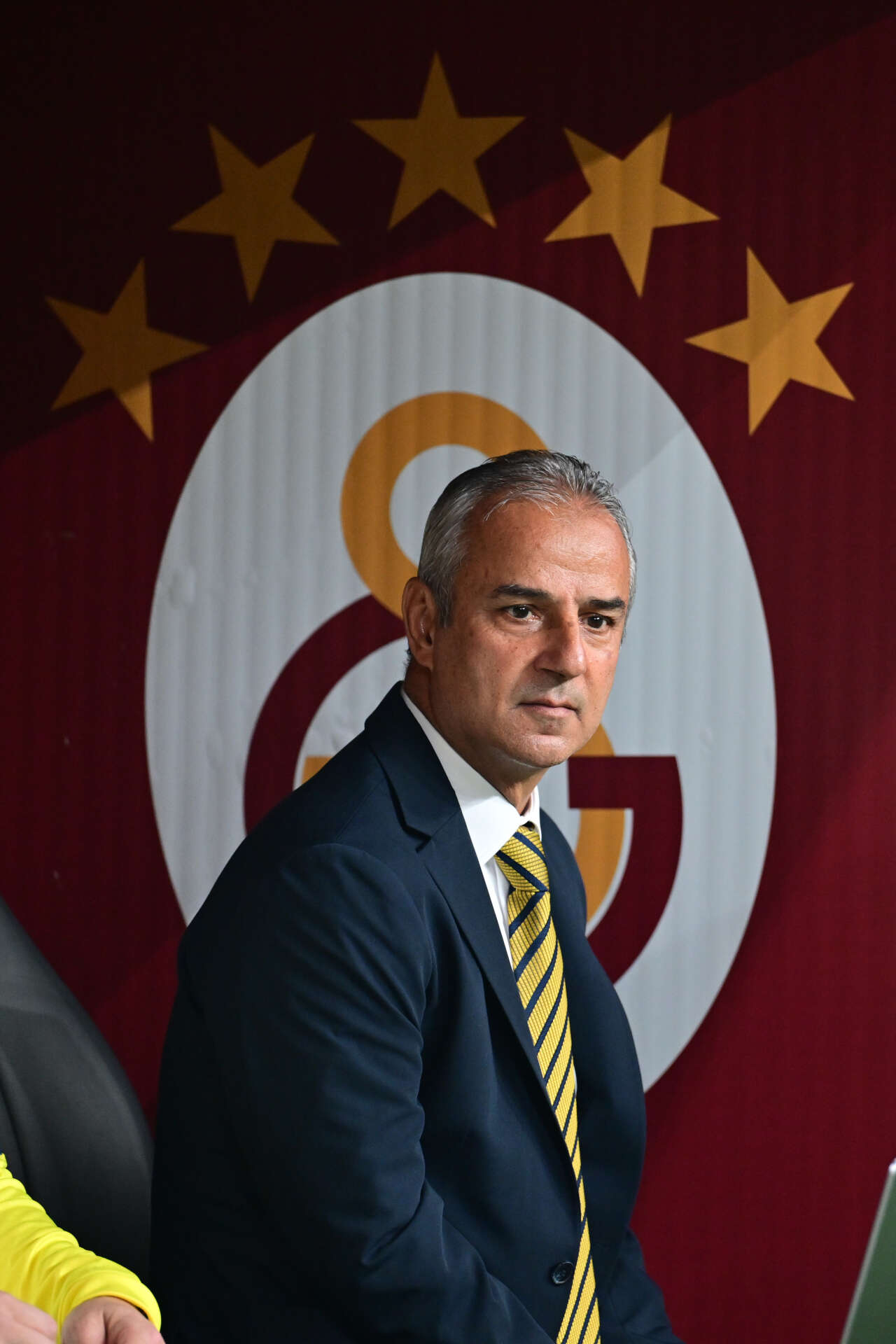 Aziz Yıldırım'a müjdeli haberi verdi: İsmail Kartal'ın gittiğini öğrenince bavullarını toplamaktan vazgeçti, o yoksa ben varım! 9