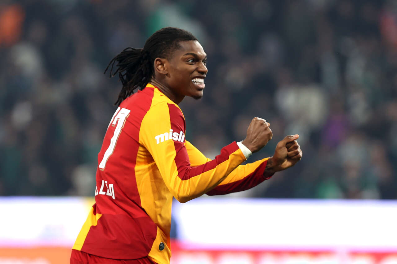 4-0'ın ardından Galatasaray'da ayrılık: 1 gol attı ama 'gamsız' tepkisi aldı, Okan Buruk onu Portekiz çetesinin yanına göndersin! 18