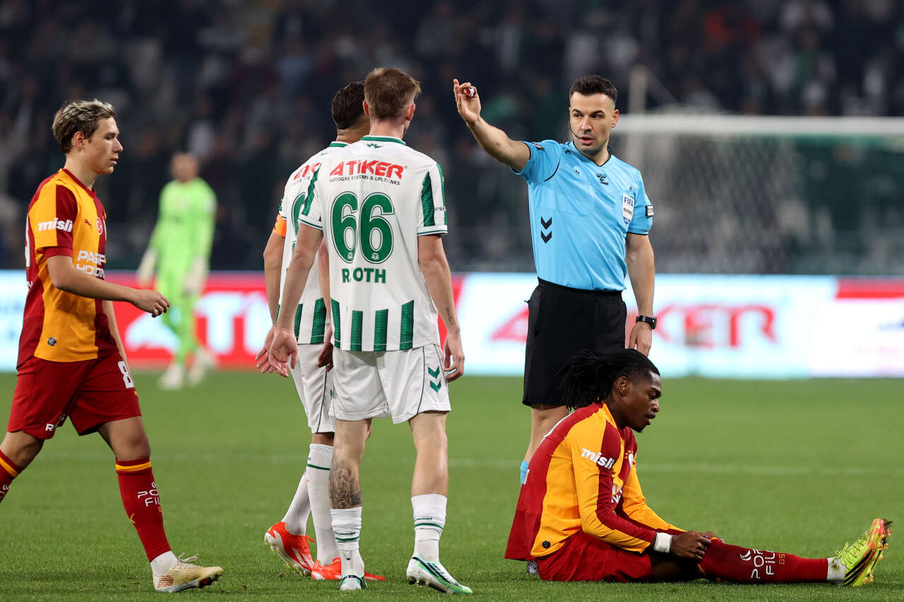 Victor Osimhen'i Süper Lig'den men edin: Allah kahretsin ya bunu nasıl yaptın, Dursun Özbek'e 200 milyon euro verin bu ligi kapatın! 5