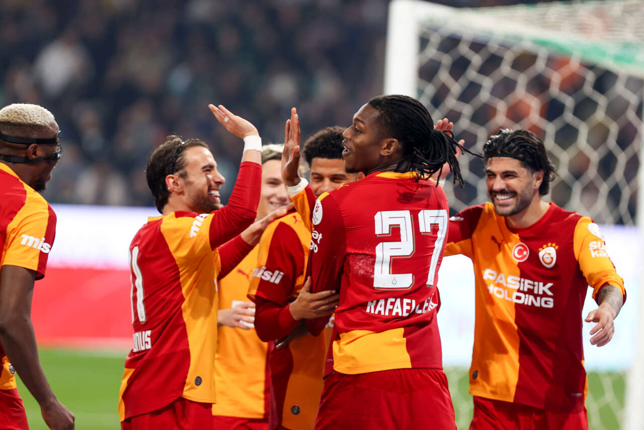 Victor Osimhen'i Süper Lig'den men edin: Allah kahretsin ya bunu nasıl yaptın, Dursun Özbek'e 200 milyon euro verin bu ligi kapatın! 9