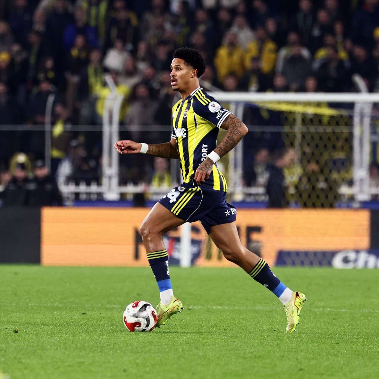 Ali Koç transfer ettiğinde 'nereden aldınız bunu?' diyorlardı! Aziz Yıldırım 18 milyon euroya satıyor 3