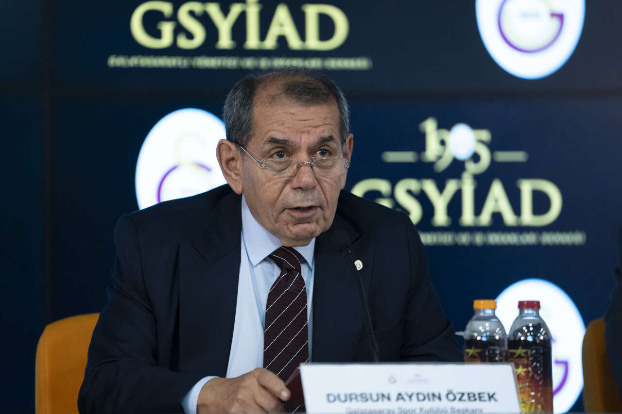 Galatasaray'da 2 dakika oynadı Okan Buruk eşyalarını toplattı: 4 yıllık macera sona erdi 6