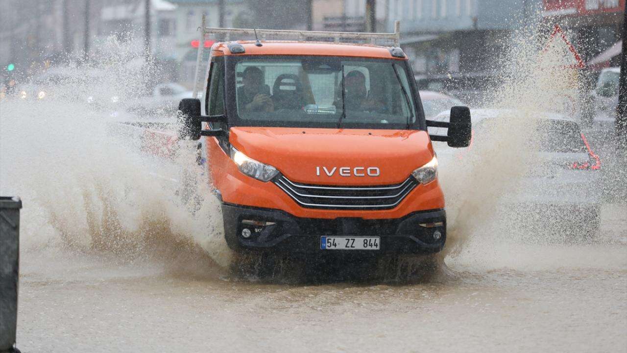 Yarına dikkat! 19 ile son dakika uyarısı geldi: Şemsiyeleri hazırlayın 4