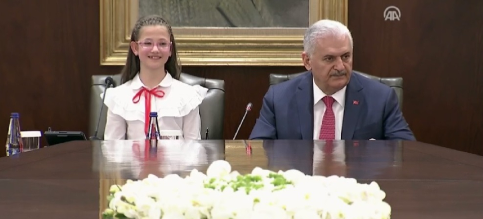 Başbakanlık koltuğu son kez Esma'nın!