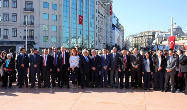 Taksim'deki törende CHP'lilere şok tepki!