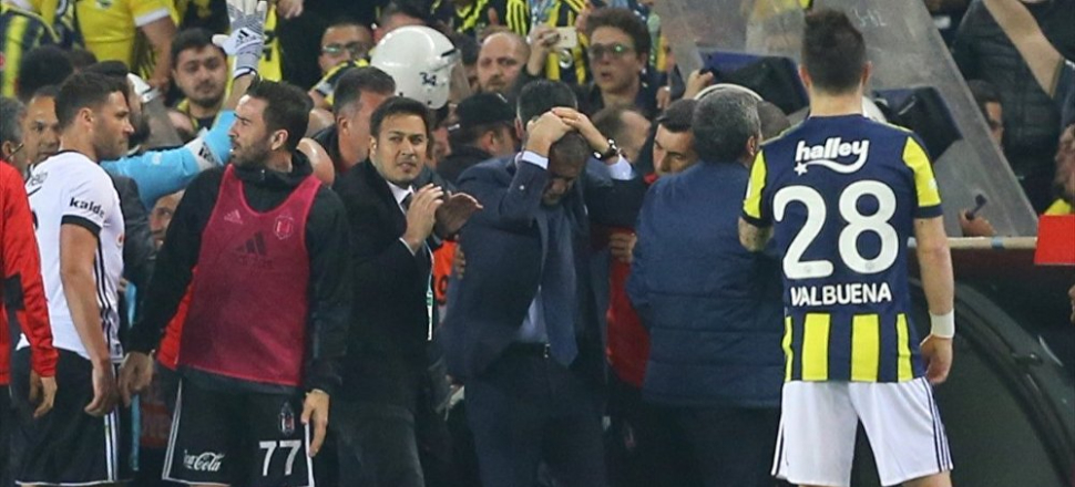 Fenerbahçe-Beşiktaş maçı kaldığı yerden devam!