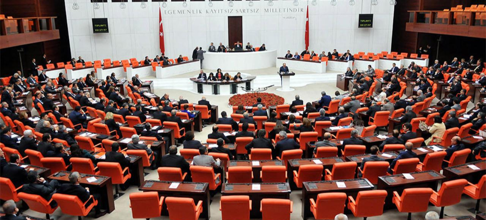 CHP lideri konuştu, Meclis'te tansiyon yükseldi!