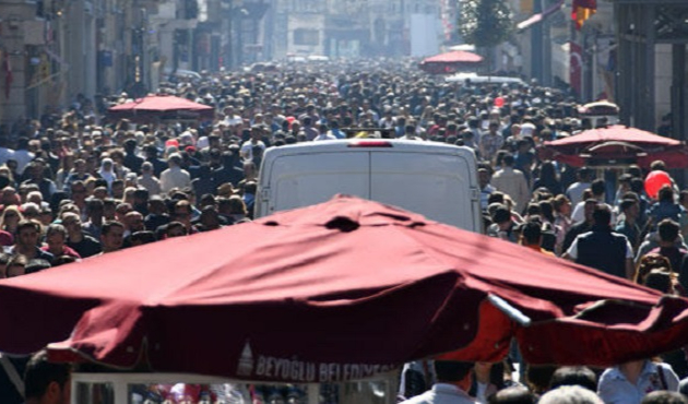 Adım atacak yer kalmadı!