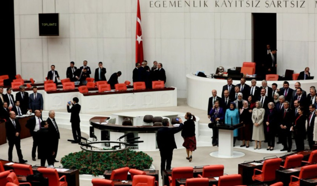 CHP'li çekti, AK Partililer poz verdi!