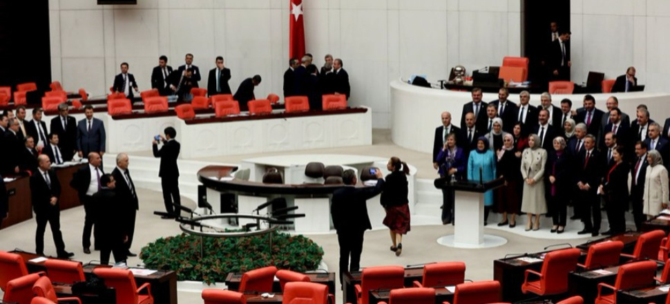 CHP'li çekti, AK Partililer poz verdi!