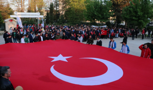 Sabah namazı sonrası yürüyüşe geçtiler!