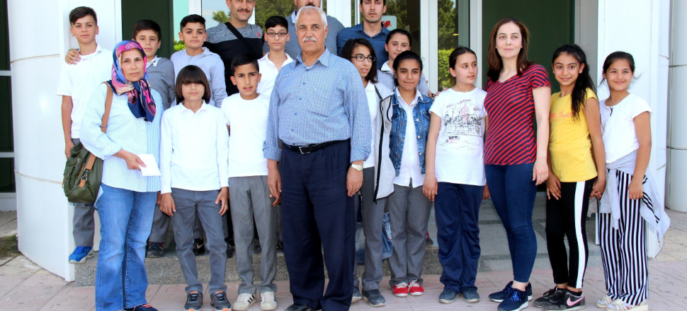 Öğrenciler harçlıklarını Mehmetçik'e bağışladı!