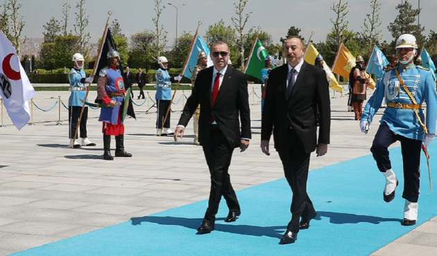 Cumhurbaşkanı Erdoğan, Aliyev'i böyle karşıladı