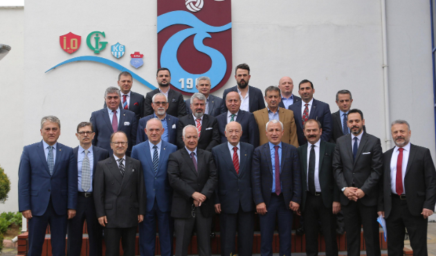Beşiktaş taraftarları, Trabzonspor'a bağış yapıyor