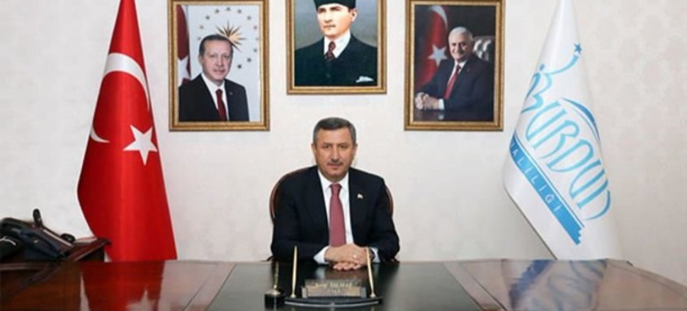 Burdur Valisi adaylık için istifa etti!