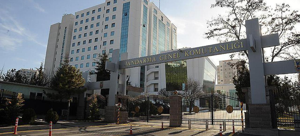 12'si binbaşı, 20'si yüzbaşı. 48'i öğretmen 80 gözaltı!